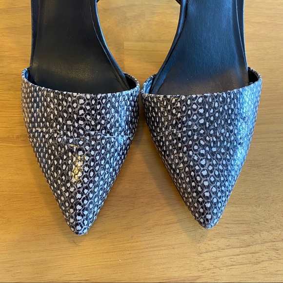 Lord & Taylor 424 Fifth Heels - Picture 3 of 7